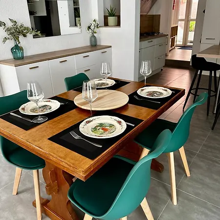 Le Trente A Сasa de vacaciones